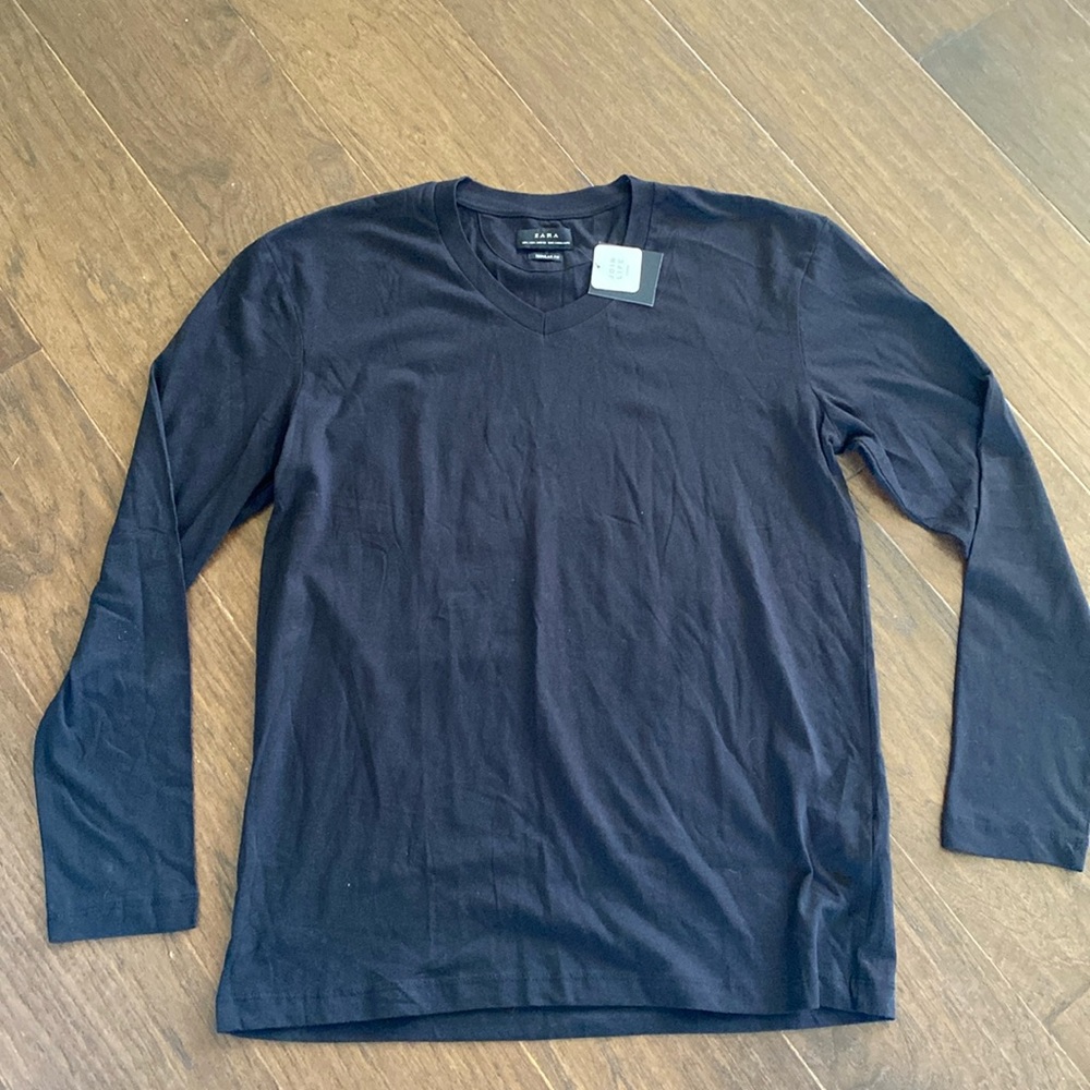 NWT Zara black long sleeve v-neck tshirt size Large